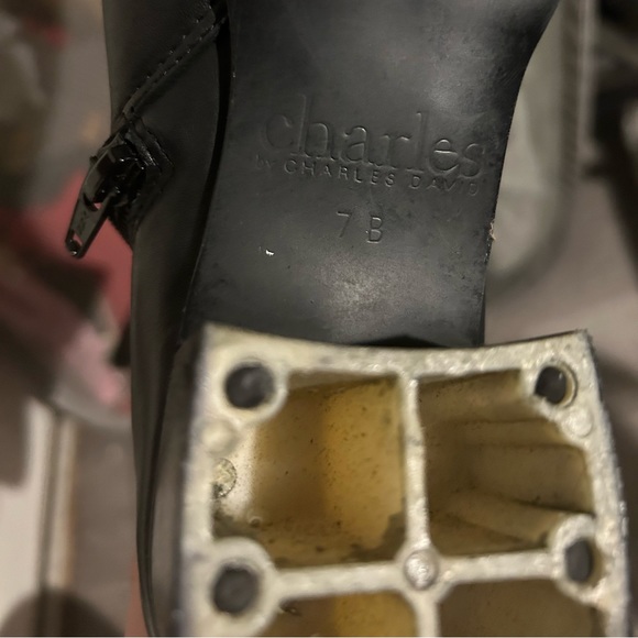 Black buckle boots - Picture 3 of 6